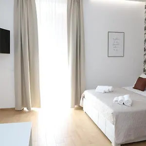 superior-holiday-house.catania-hotels.net/
